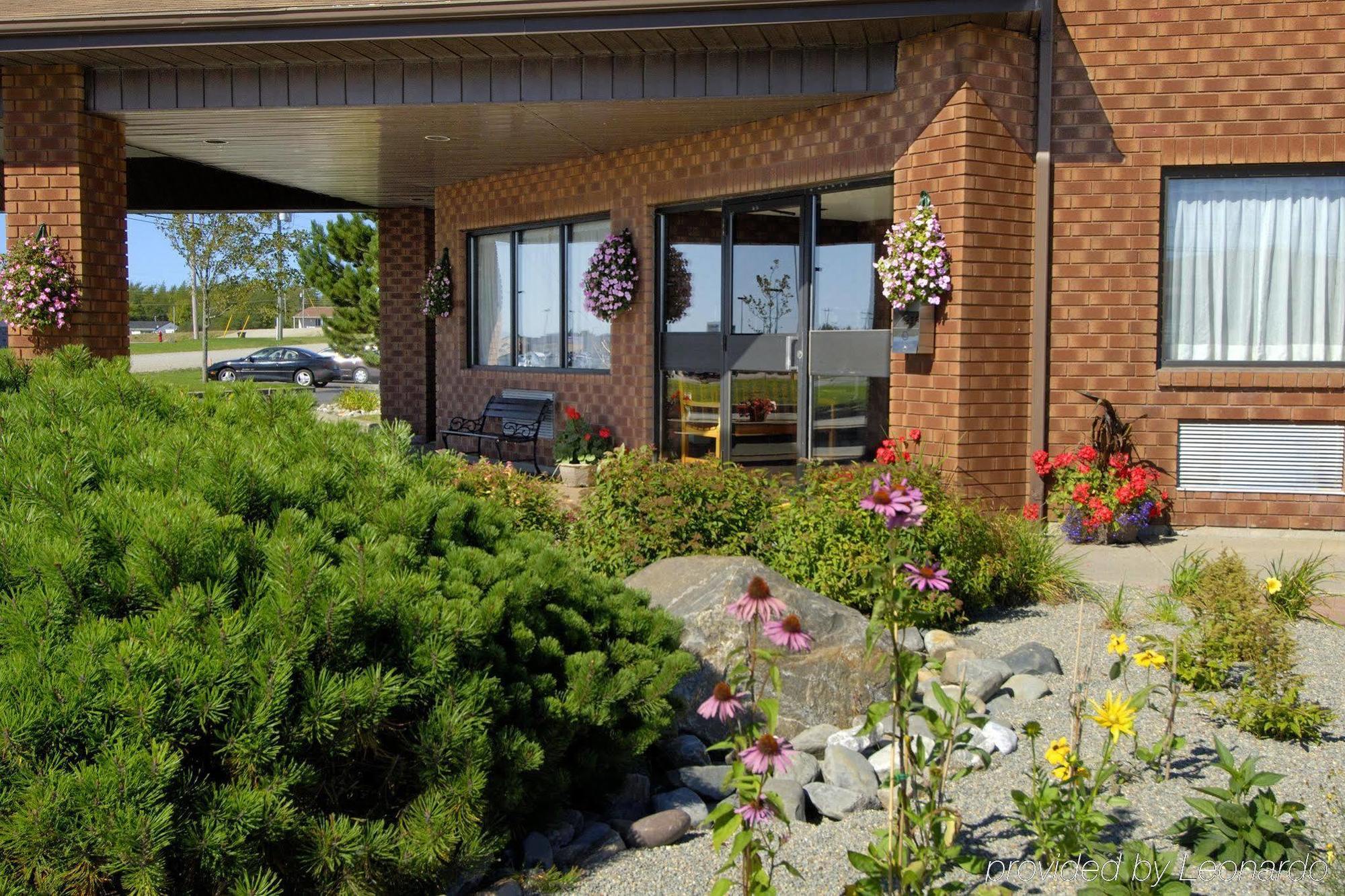 Comfort Inn Toronto North Exterior foto